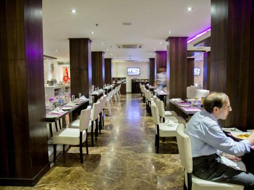 Hotel Regenta Central Harimangala Bharuch