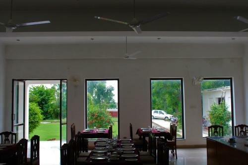 Hostal The Rohit Vilas Homestay