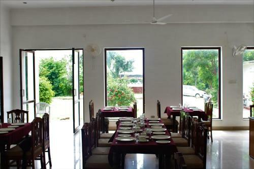 Hostal The Rohit Vilas Homestay