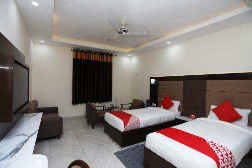 Oyo 19514 Hotel Park Regency