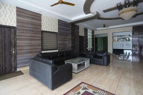 Oyo 19514 Hotel Park Regency