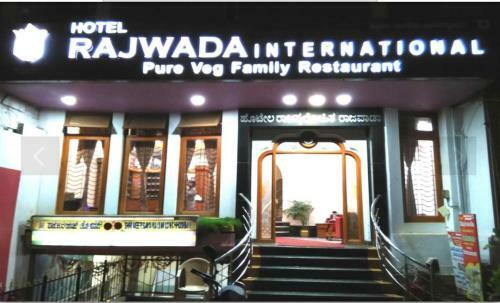 Lodge Hotel Rajwada International