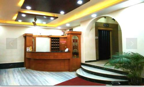 Lodge Hotel Rajwada International