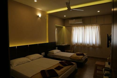Hotel Navaratna Palace
