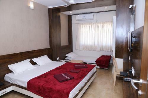 Hotel Navaratna Palace