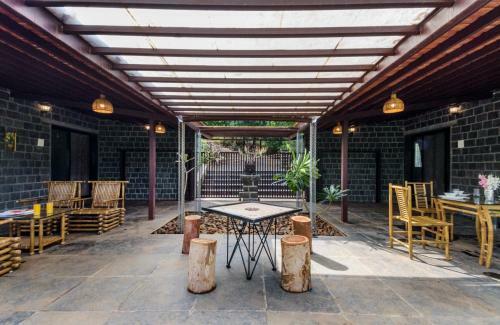 Villa Saffronstays Girijyot