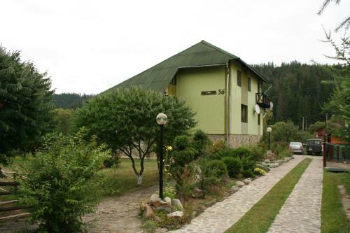 Hostal Sadyba Lesivykh
