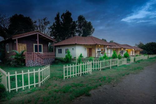 Villa Blue Mountain Valley Homestay