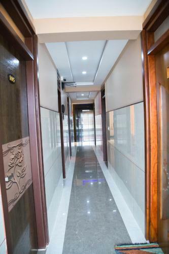 M K Arcade Hotel
