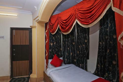 Oyo 9452 Hotel Moonlight