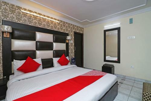 Oyo 9452 Hotel Moonlight