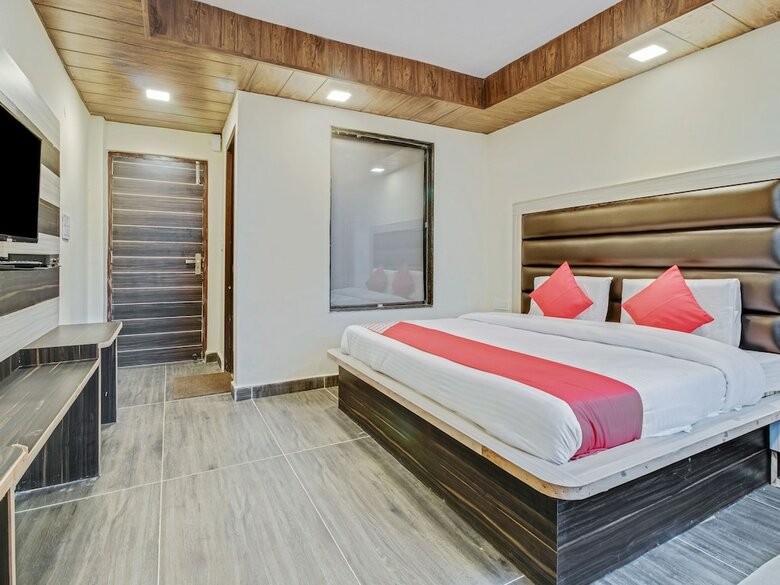 Oyo 23363 Hotel Highland