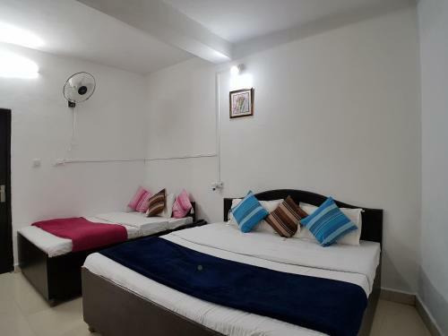 Hotel Satyadev Grand