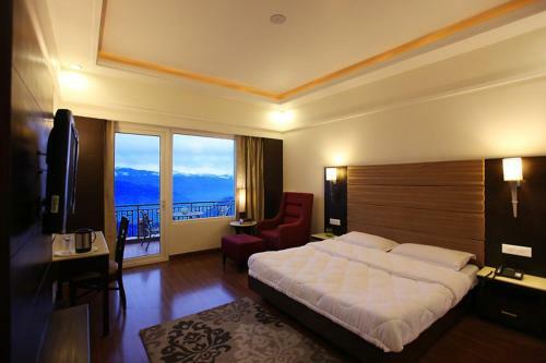 Grand View Hotel