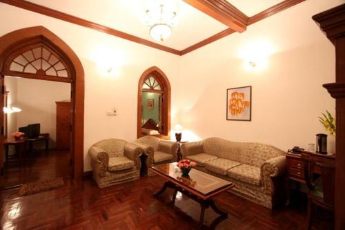 Grand View Hotel