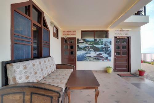 Oyo 22331 Hotel Himdhara