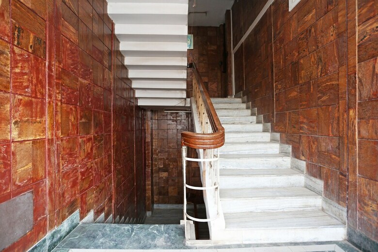 Hotel Oyo 26808 Shree Ram Residency