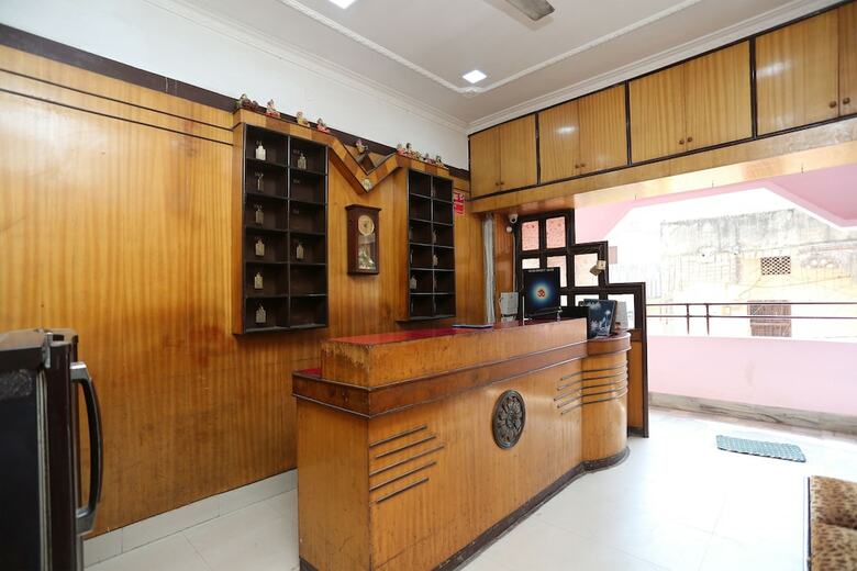 Hotel Oyo 26808 Shree Ram Residency