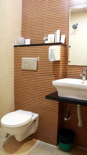 Hotel Shri Khedapati International