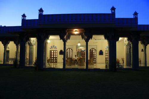 Hotel Dev Shree Deogarh