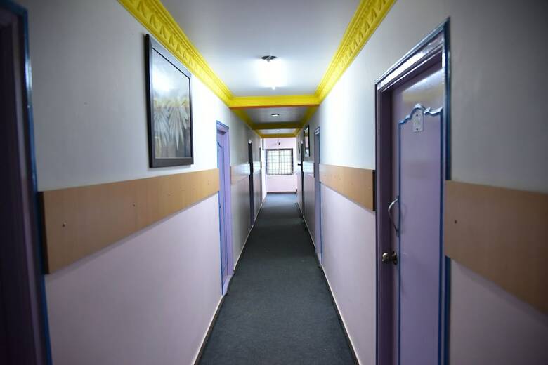 Hotel Housefinch Residency