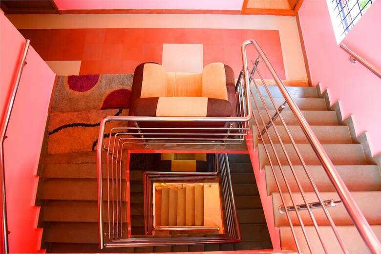 Hotel Housefinch Residency
