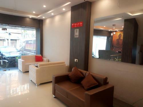 Hotel Rudraksha Inn
