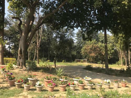 Hostie Pulkavali ? Farm Villa