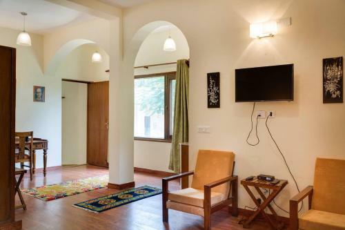 Hostie Pulkavali ? Farm Villa