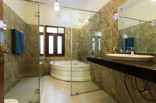 Hostie Pulkavali ? Farm Villa