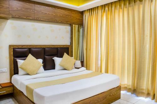 Hotel Ap Holiday Inn