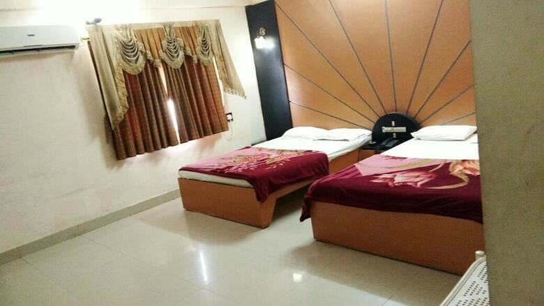 Hotel Meera