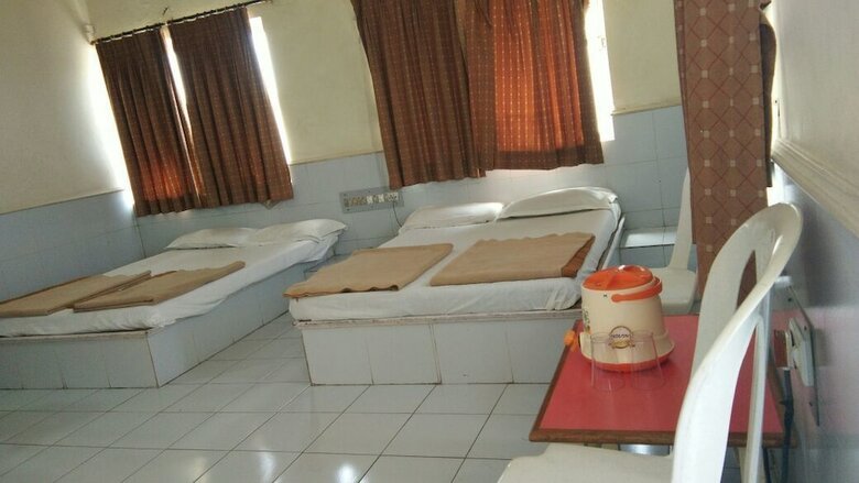 Hotel Meera