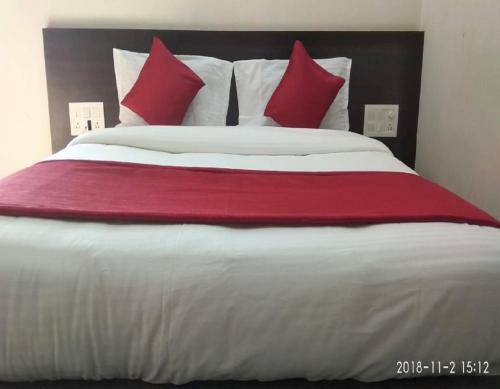 Hotel The Gayatri By Sky Stays