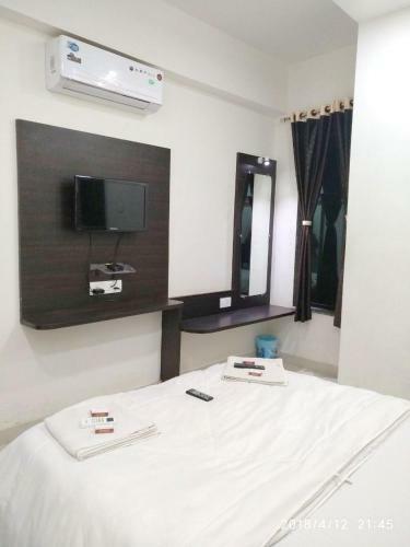 Hotel The Gayatri By Sky Stays