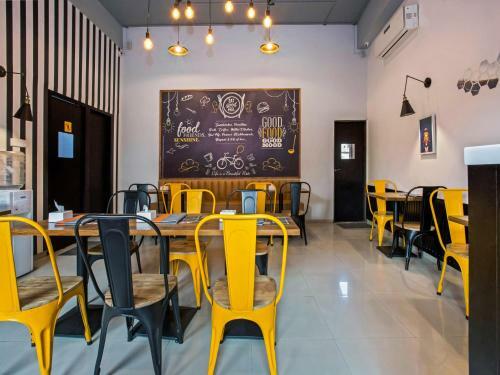 Bed & Breakfast Iris Suites Navi Mumbai