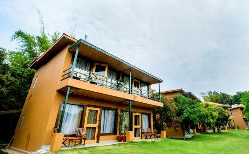 Hotel Tarangi Resort