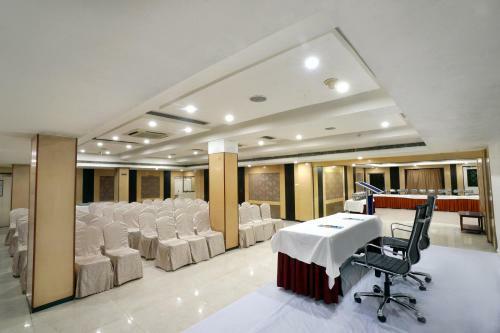 Hotel Geetha Regency