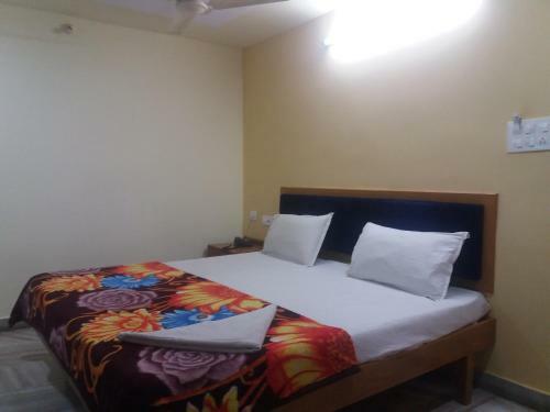 Bed & Breakfast Hotel Krishna Grandinn