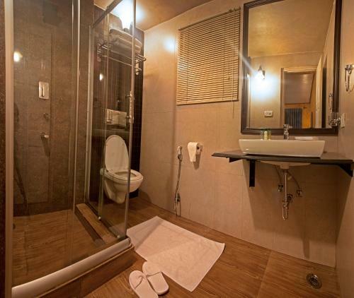Lodge Nedous Hotel Gulmarg