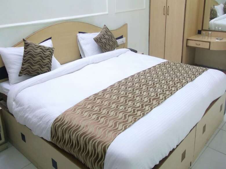 Oyo 8955 Hotel Bobina