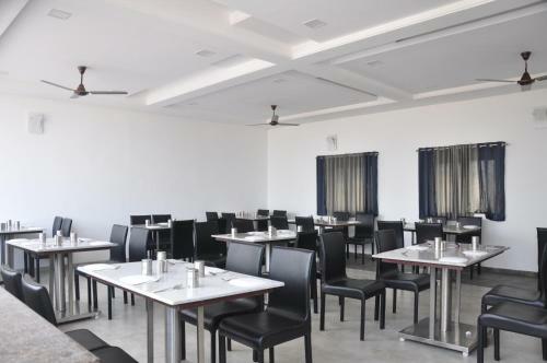 The Sslr Hotel