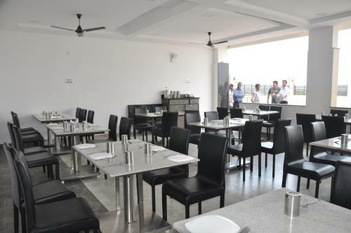The Sslr Hotel