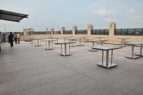 The Sslr Hotel