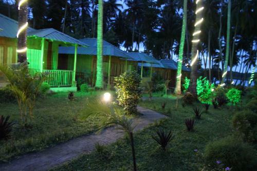 Hotel Aparupa Sands Marina Beach Resort