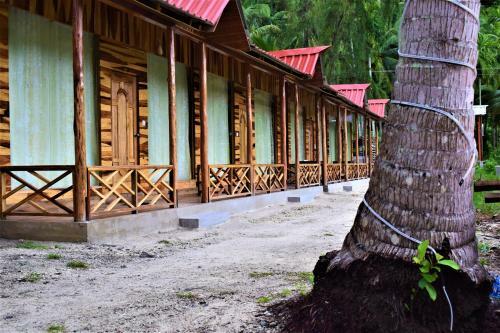 Hotel White Coral Beach Resort
