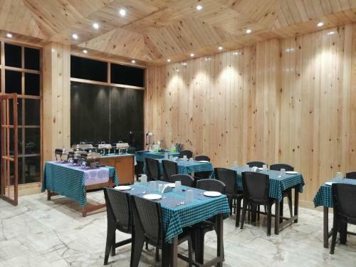 Hotel White Coral Beach Resort