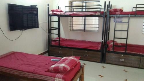 Hostal Omkar Rooms