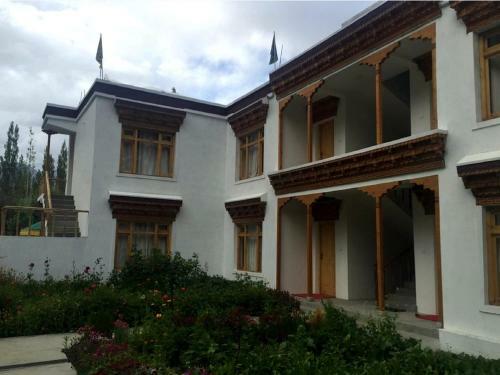 Hotel Tih The Hundar Resort
