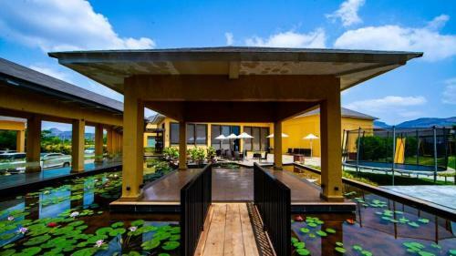 Hotel Tropical Retreat